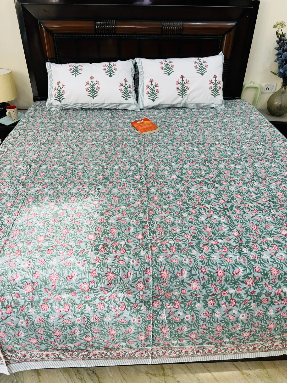 traditional Indian floral bedsheet with border cotton