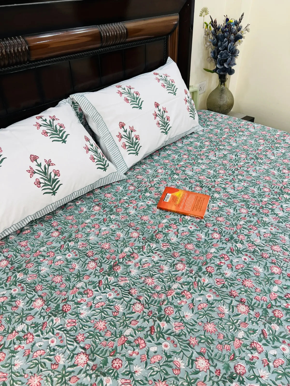 jaipur floral garden handblock printed cotton bedsheet with border design