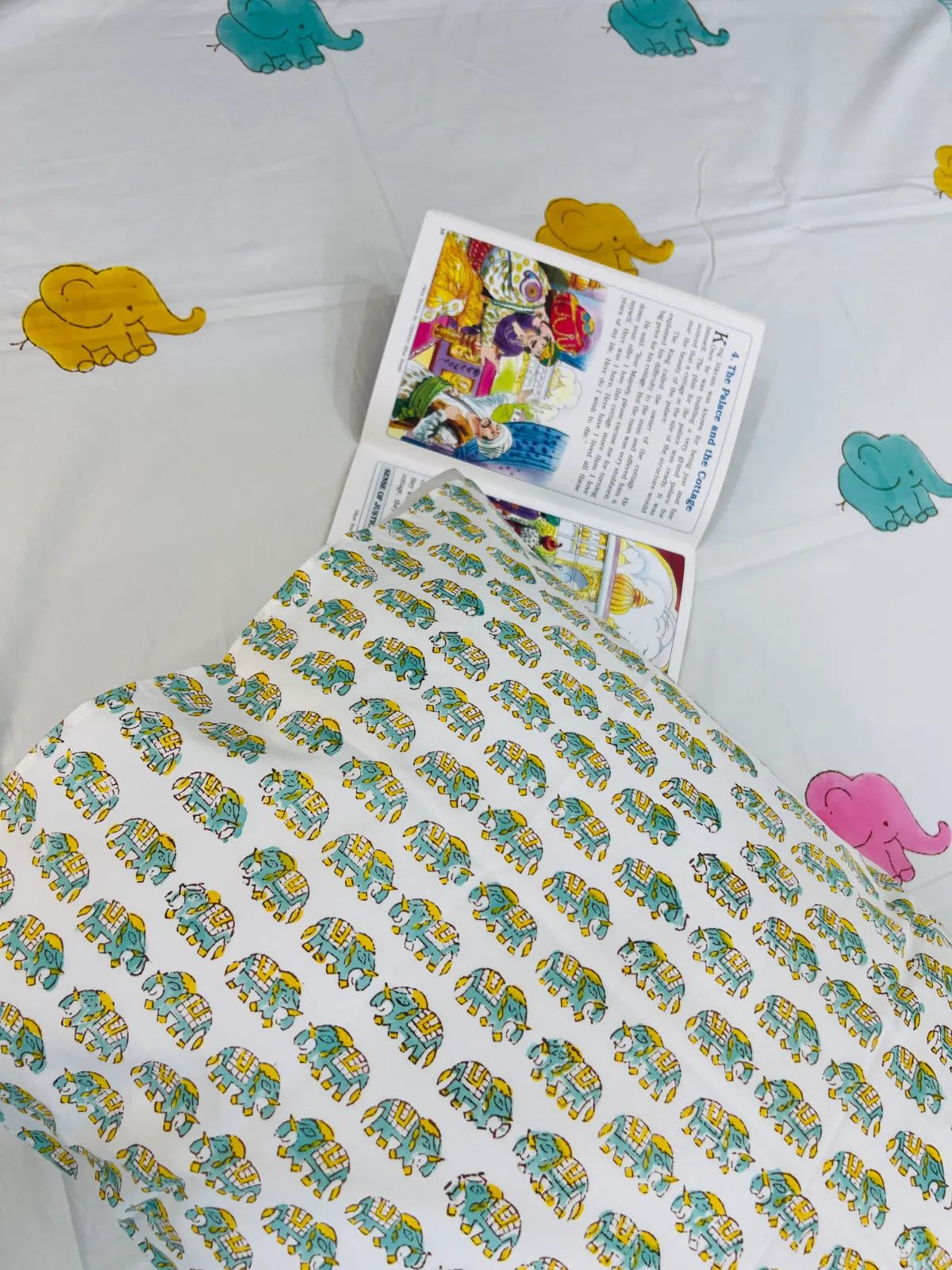 Elephant print single bedsheet in cotton for kids room