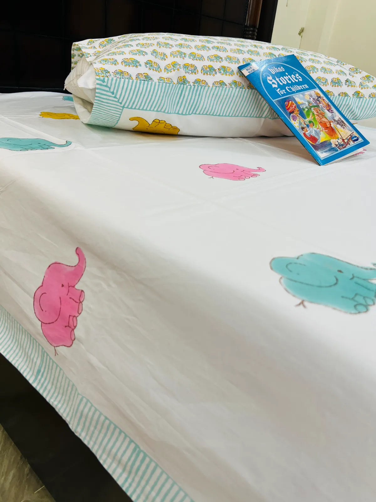 Colorful elephant design cotton bedsheet for single bed