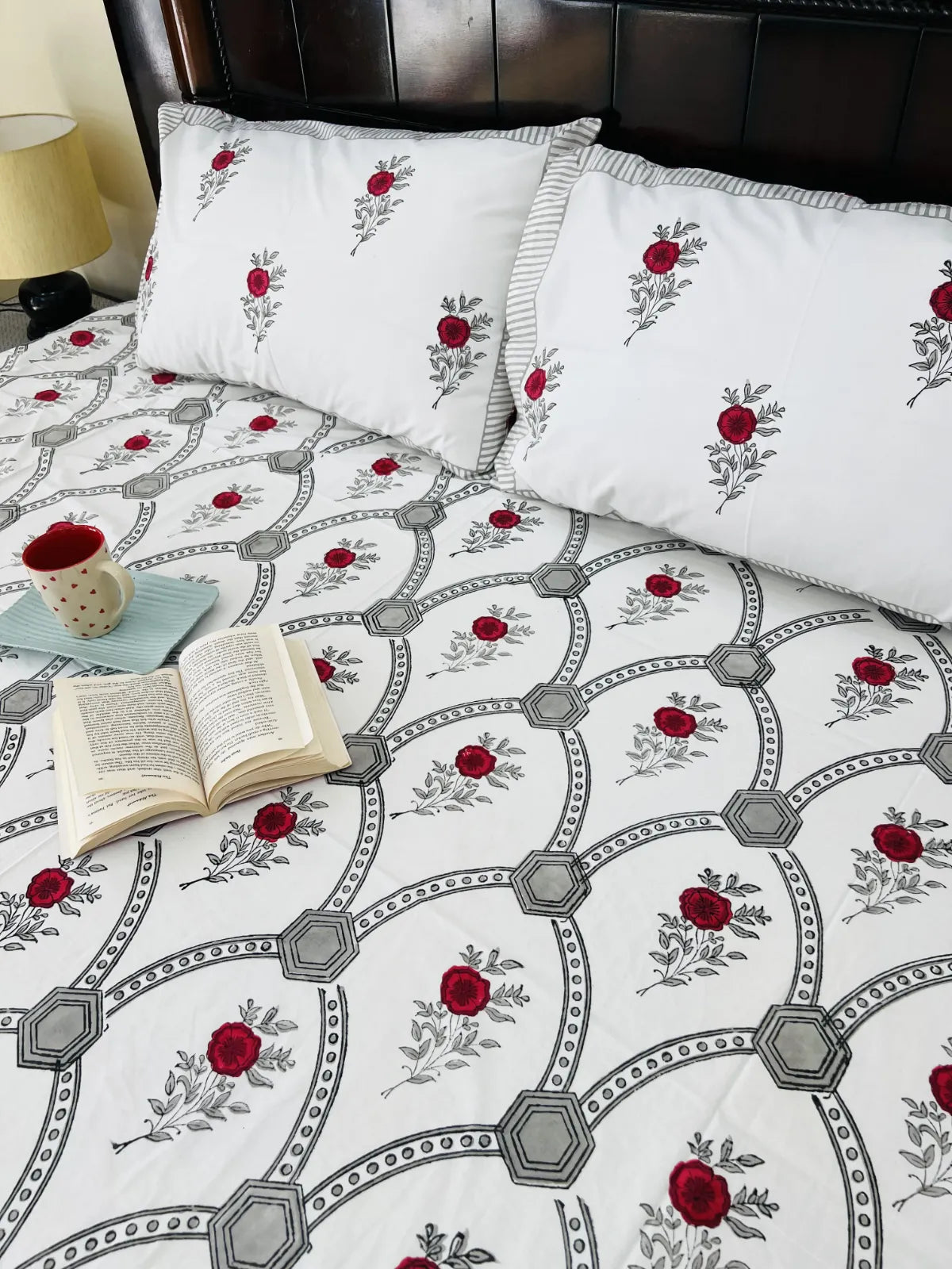 modern traditional cotton bedding India breathable