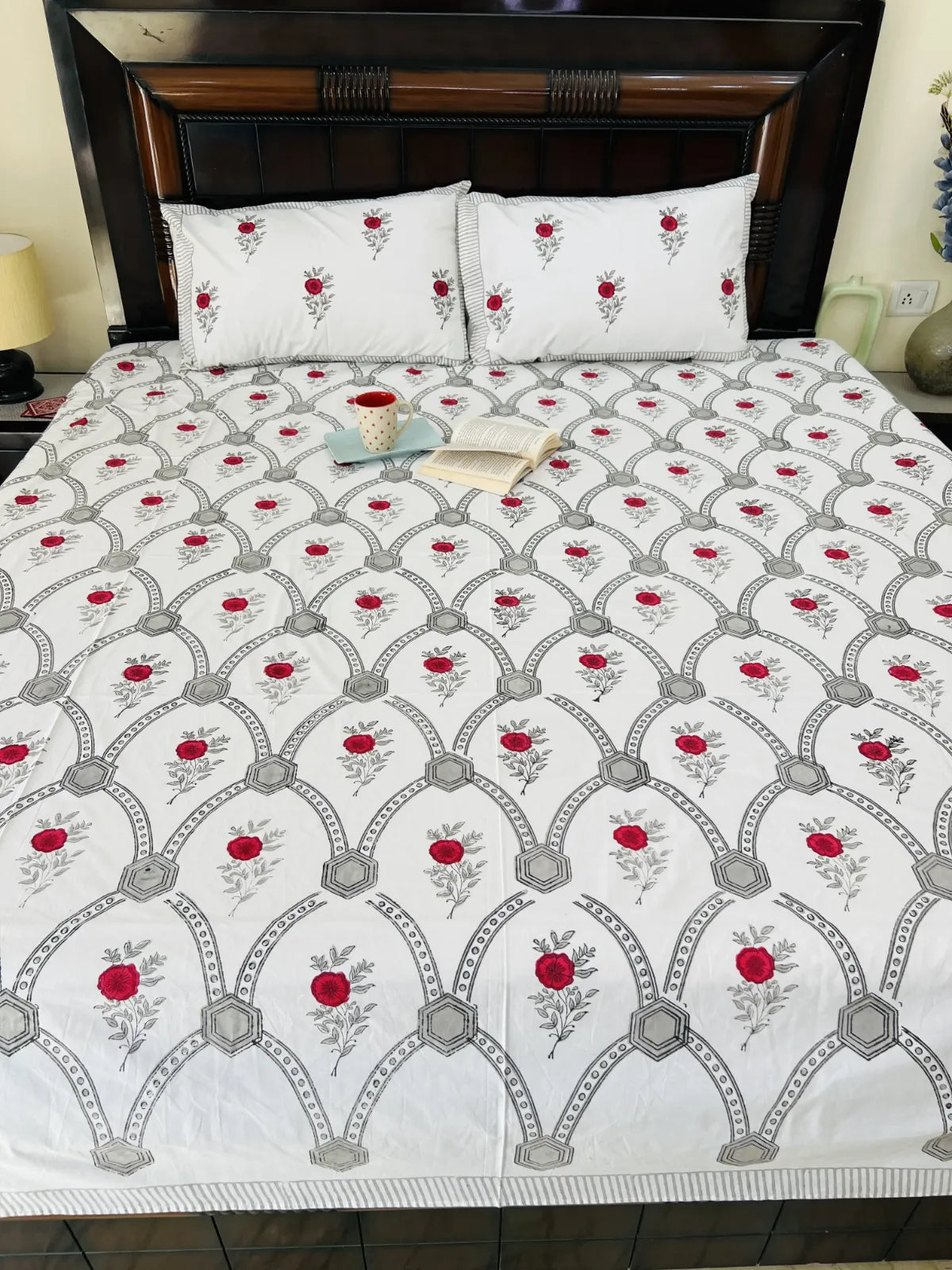 Gul Jaal Handblock Printed Cotton bedsheet set