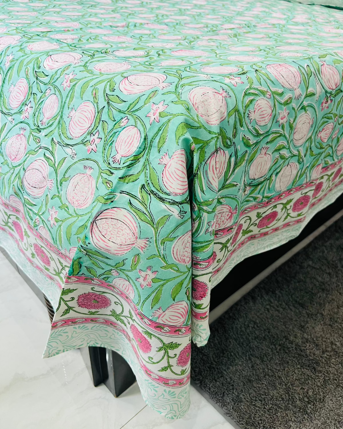 Gulabi Anar Cotton Bedsheet Set