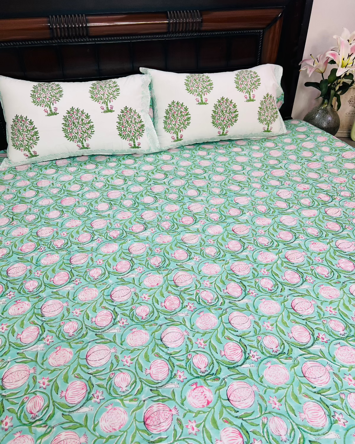 Gulabi Anar Cotton Bedsheet Set
