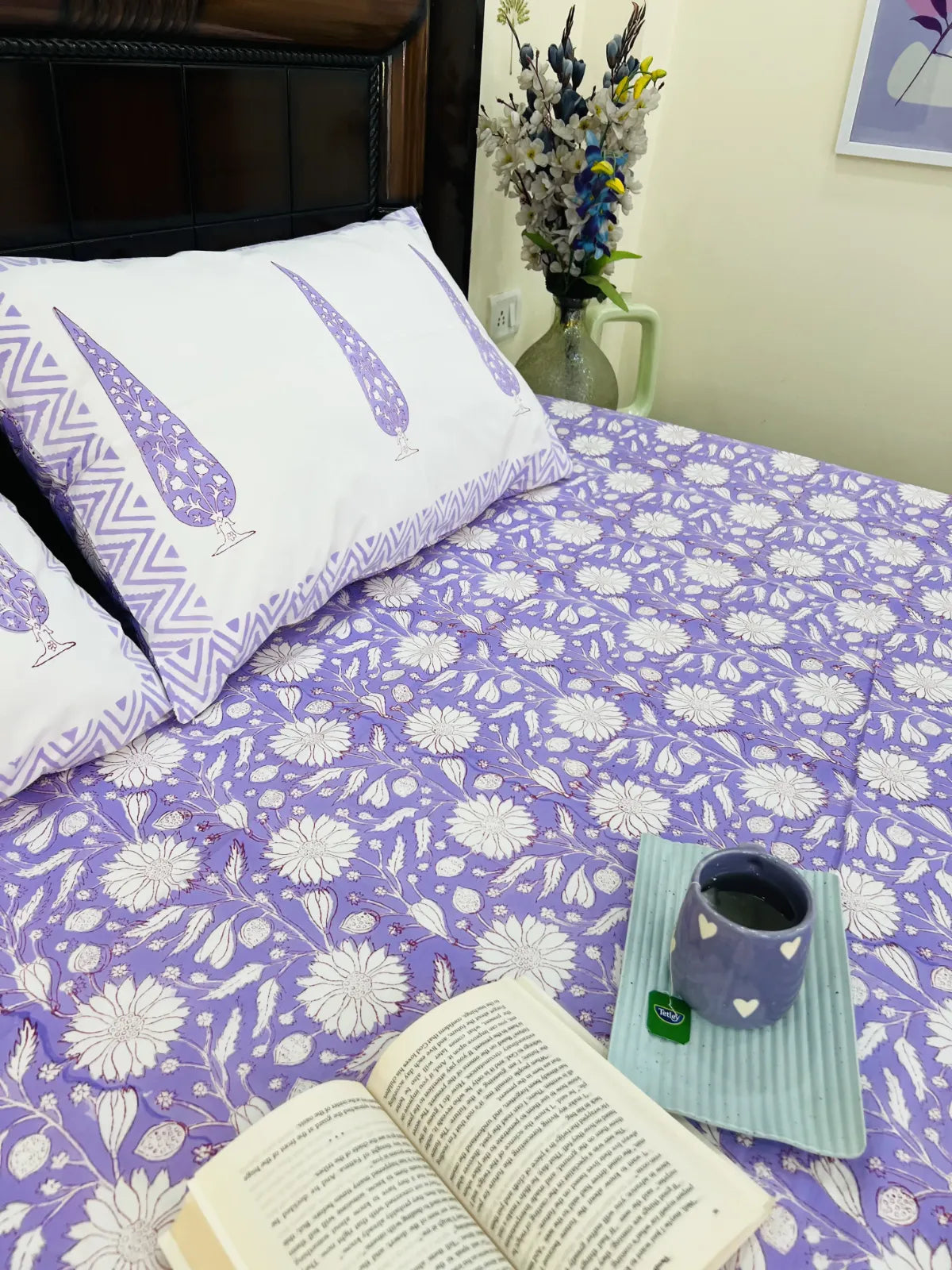 Lilac floral handblock printed cotton bedsheet set with white flowers – pure cotton Jaipur bedding