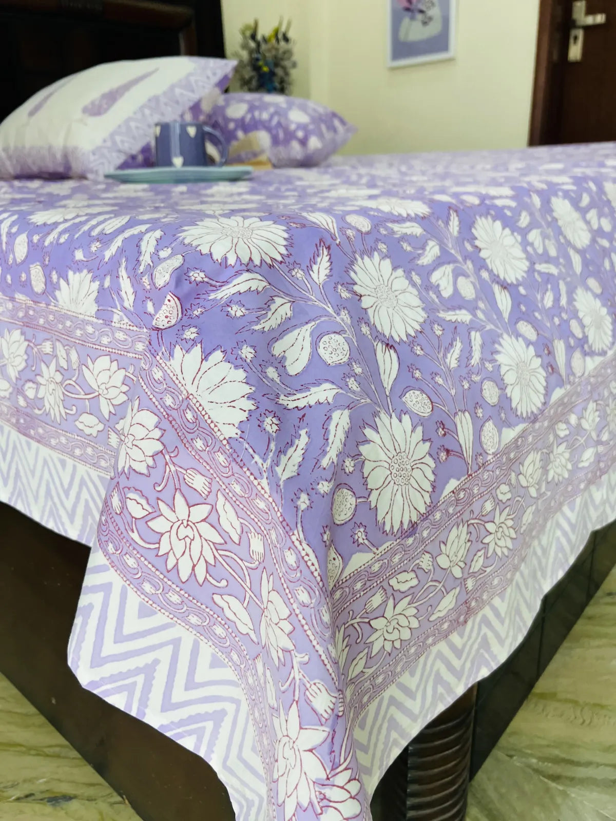Lilac floral handblock printed cotton bedsheet set with white flowers – pure cotton Jaipur bedding