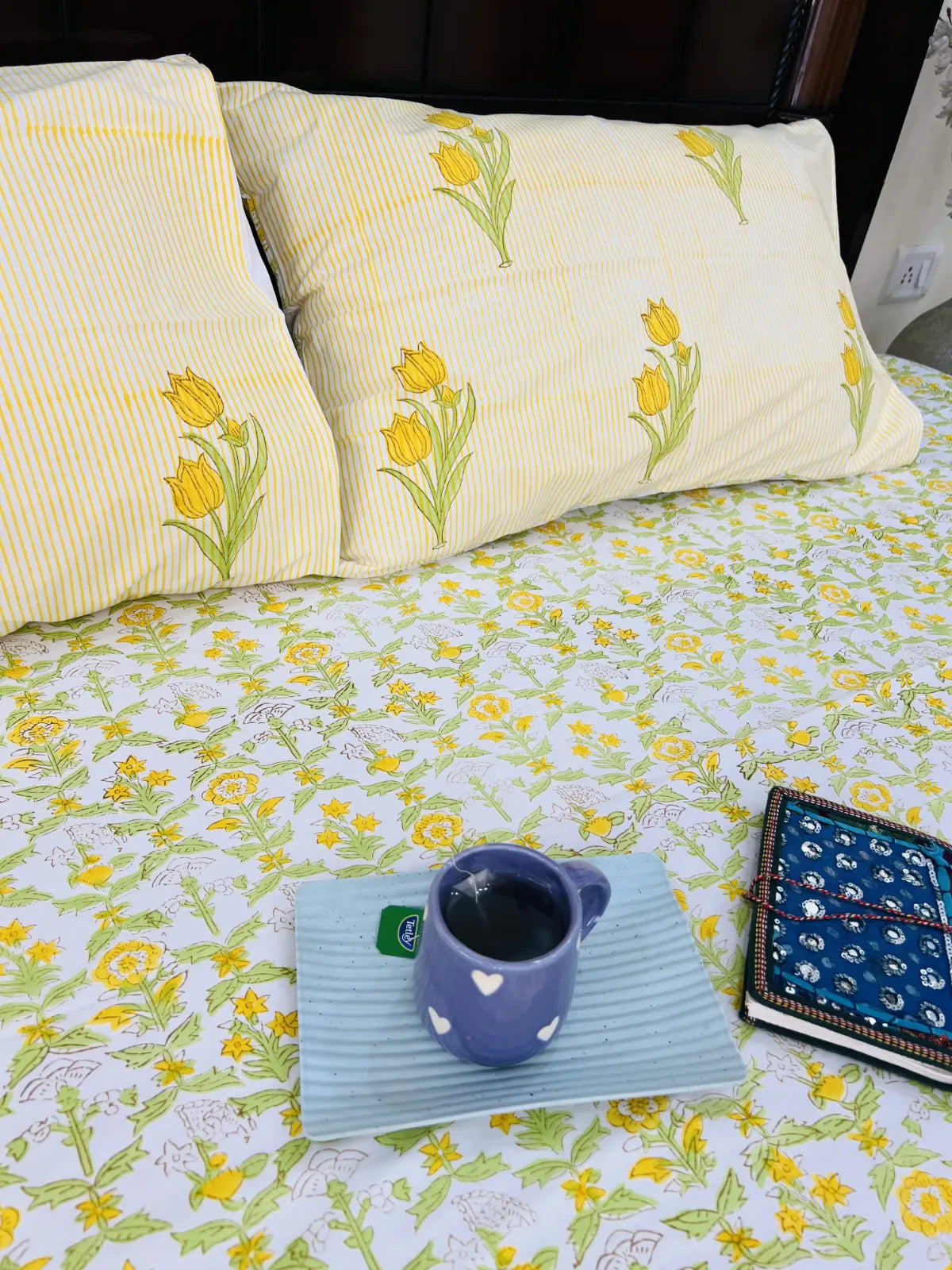 Handblock printed yellow floral cotton bedsheet set with pillow covers – breathable Jaipur bedding