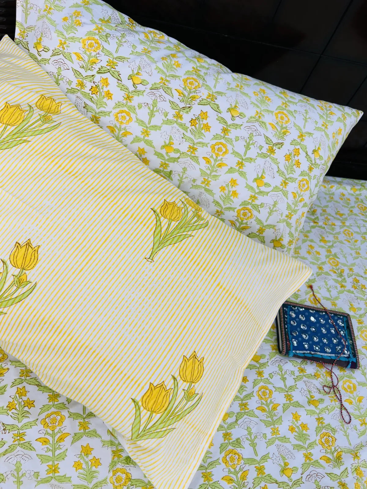 Handblock printed yellow floral cotton bedsheet set with pillow covers – breathable Jaipur bedding