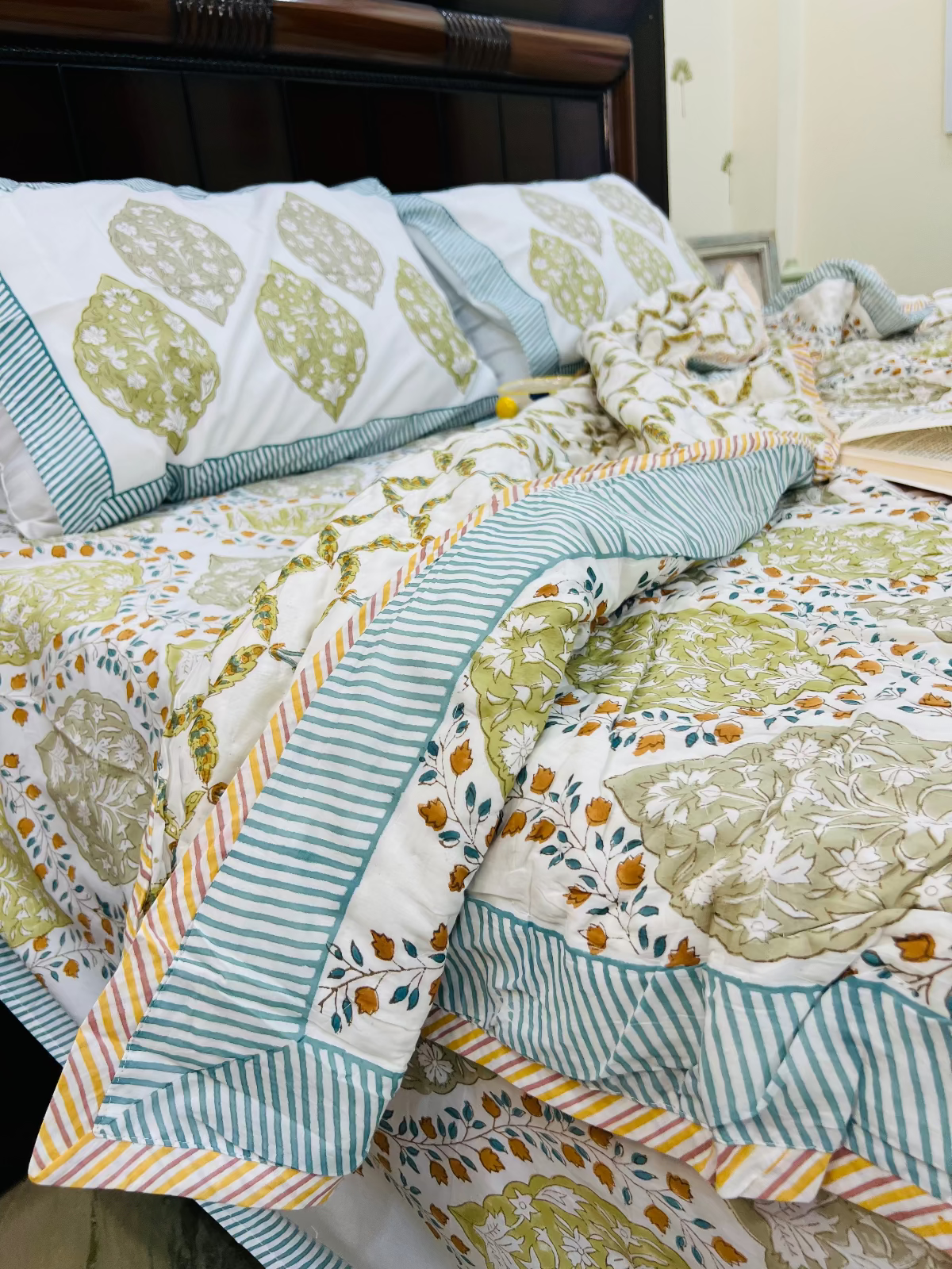 Raag Riti Quilt Bedding Set