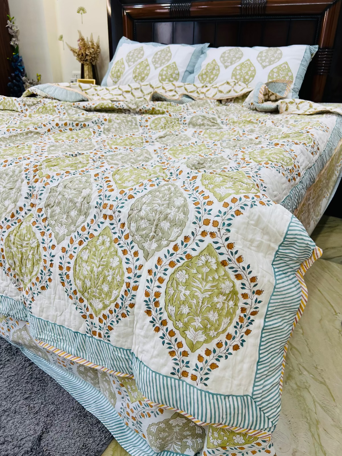 Raag Riti Quilt Bedding Set