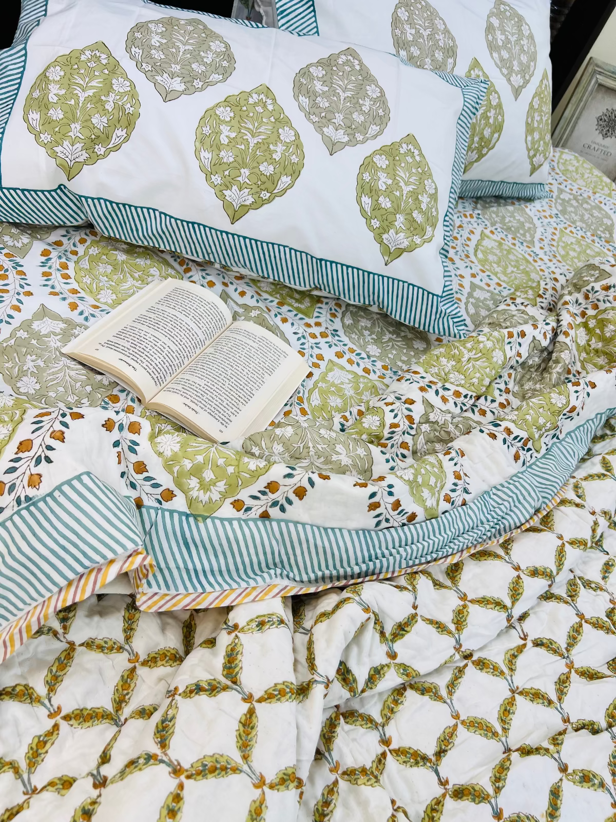 Raag Riti Quilt Bedding Set