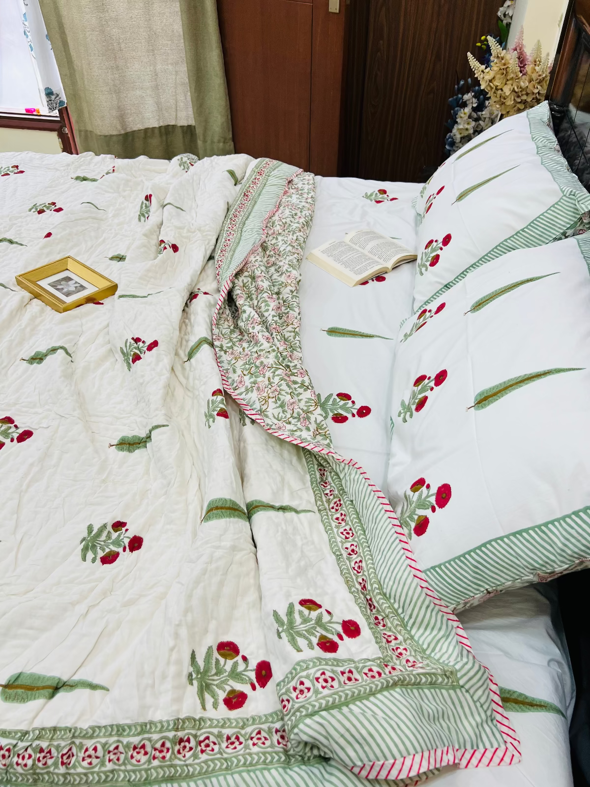 Meera Quilt Bedding Set