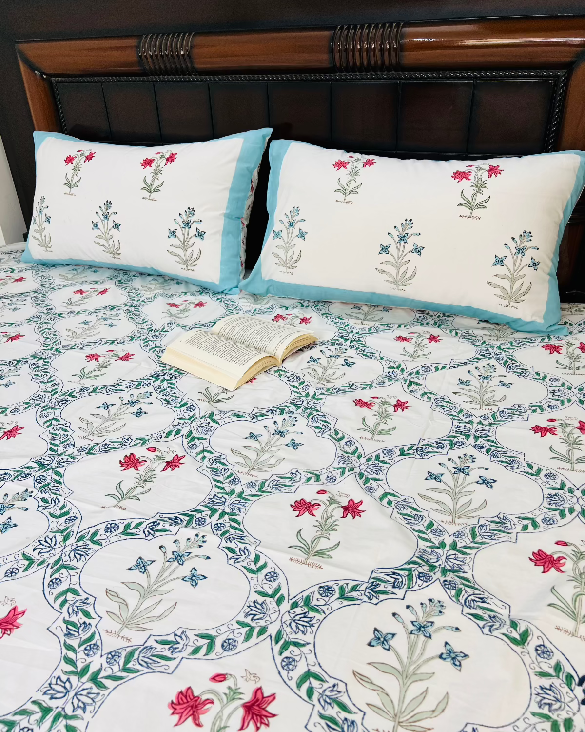 Neerja Cotton Bedsheet Set