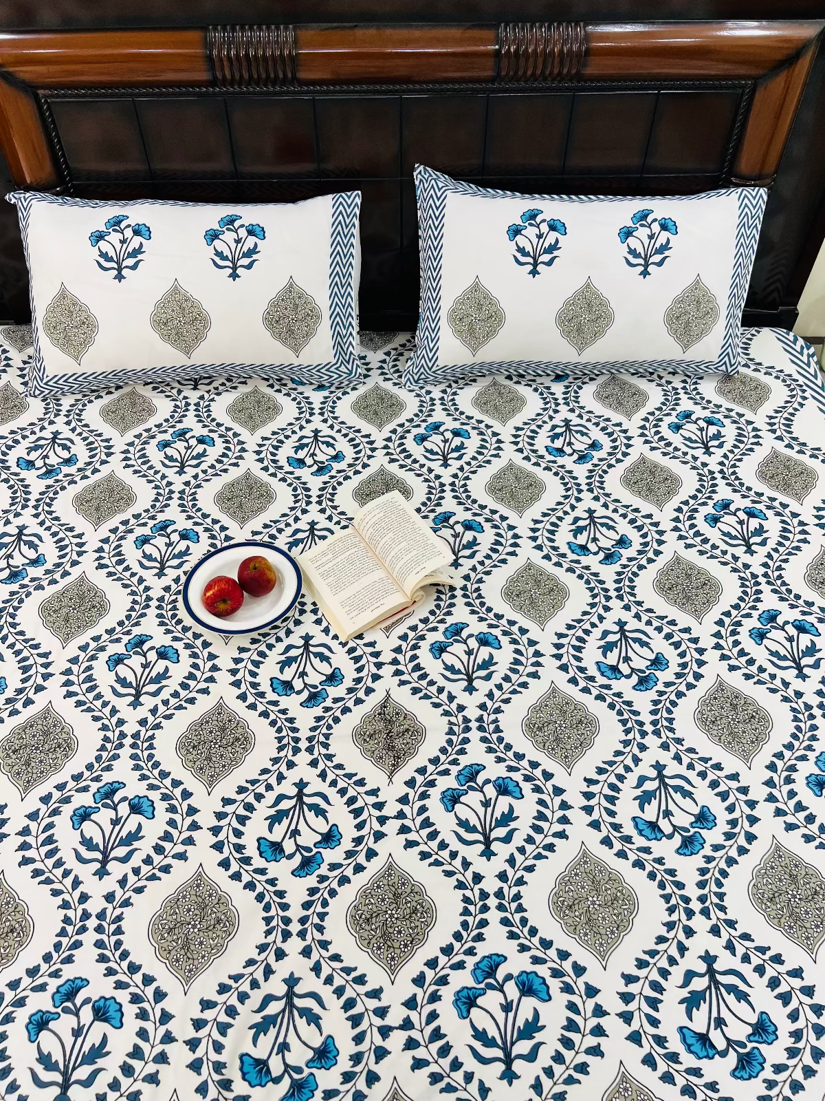 Moon Loom Cotton Bedsheet Set - Queen