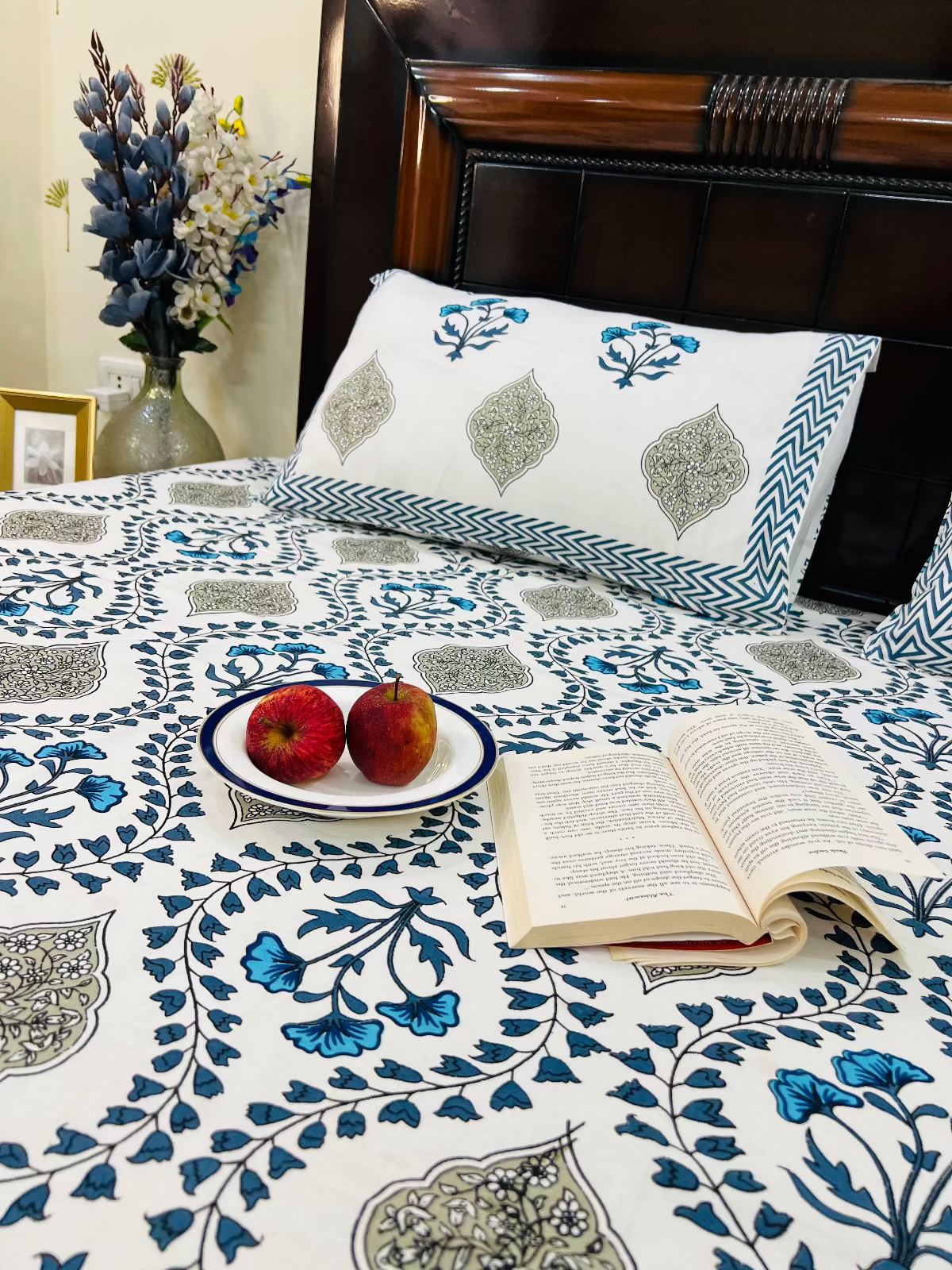 Moon Loom Cotton Bedsheet Set - Queen