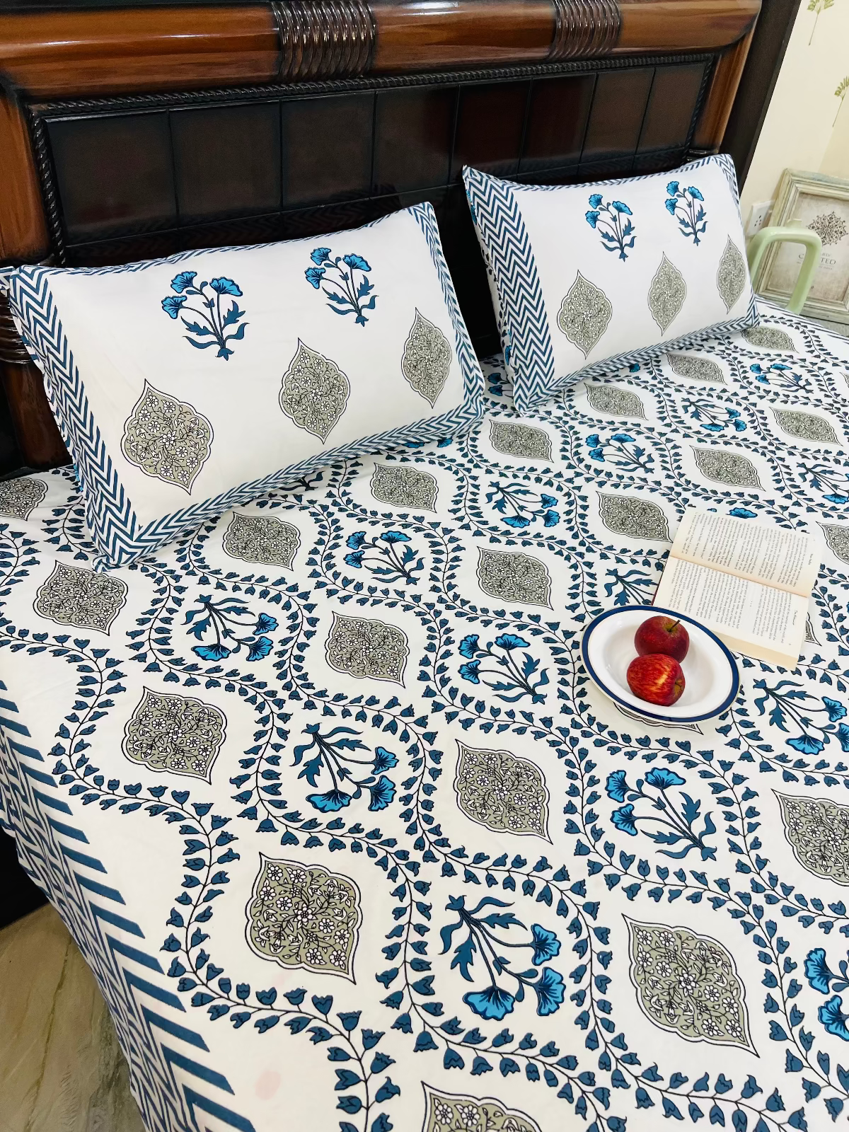 Moon Loom Cotton Bedsheet Set - Queen