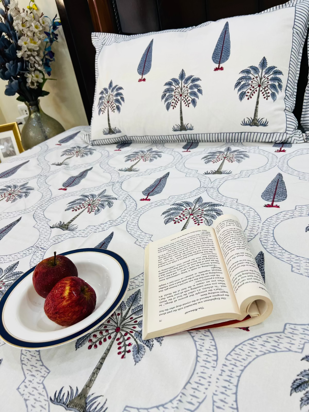 Kashmir Cotton Bedsheet Set - Queen