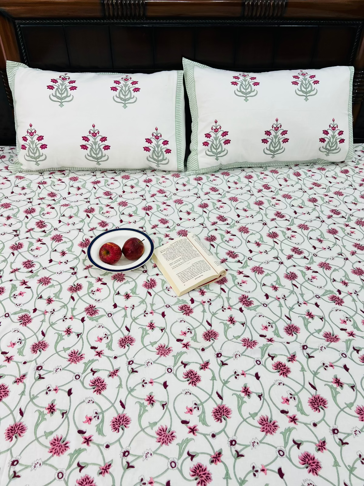 Gulnaar Cotton Bedsheet Set - King