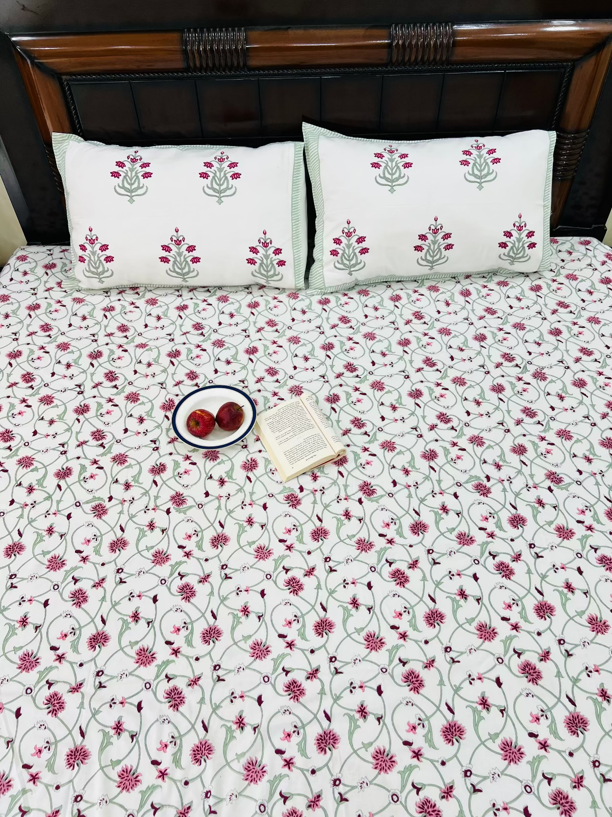 Gulnaar Cotton Bedsheet Set - King