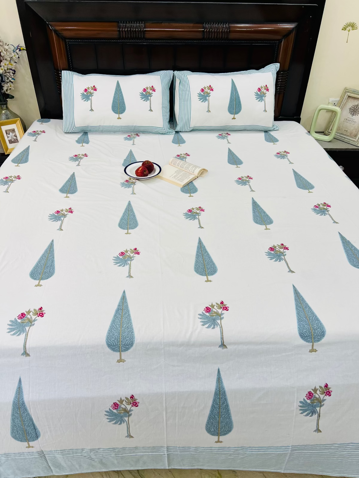 Taru Cotton Bedsheet Set - King