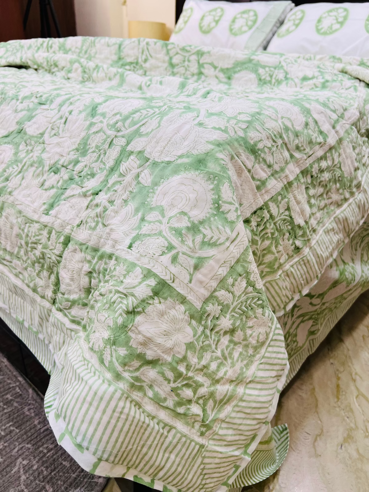 Hari-Prabha Quilt Bedding Set