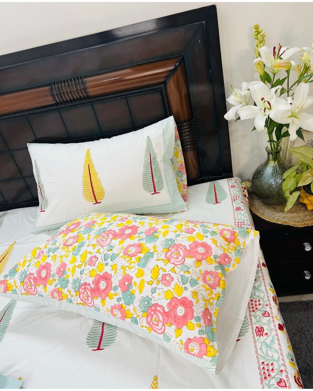 Mughal Garden Cotton Bedsheet Set