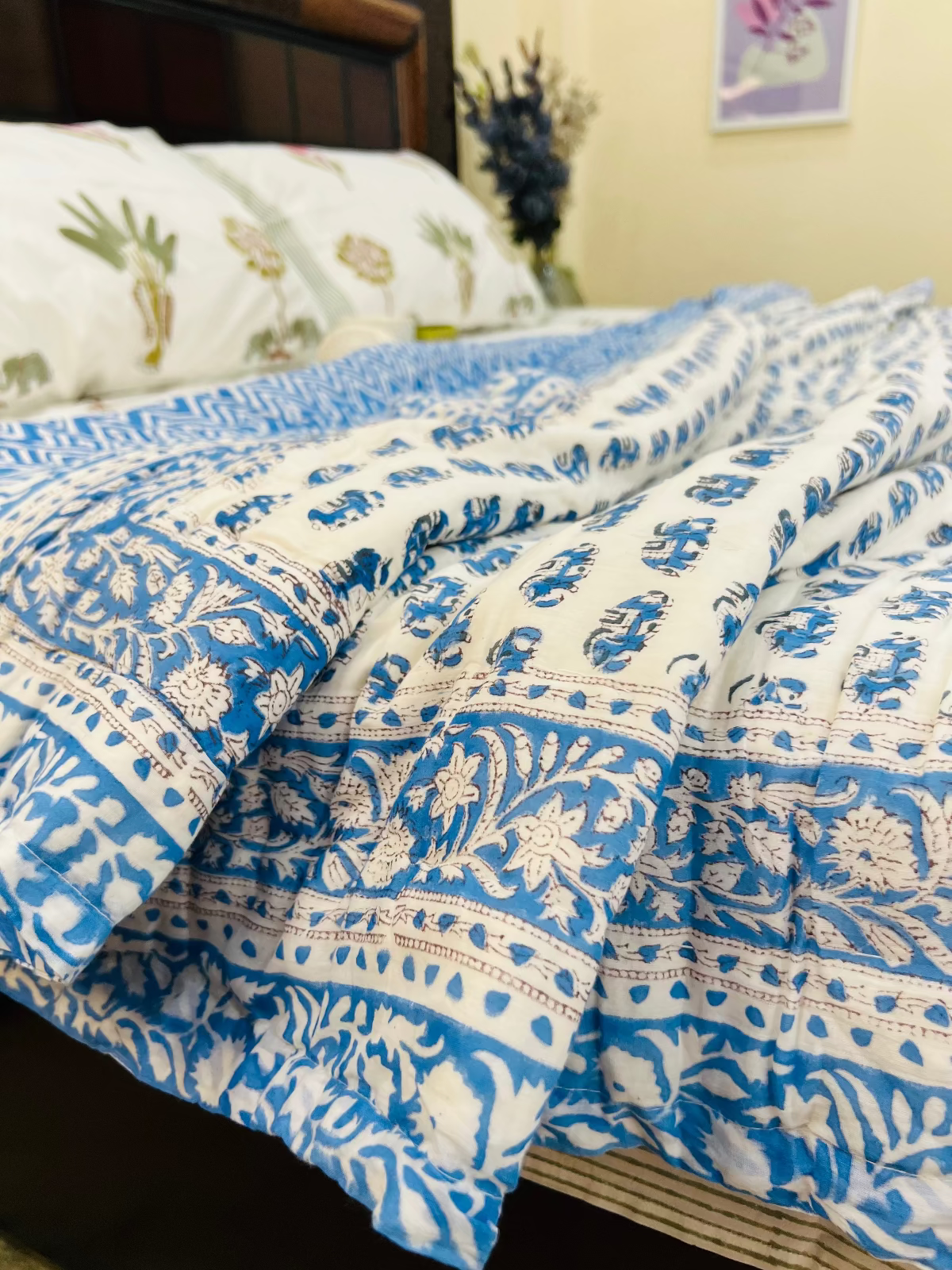Kunjar Muslin Cotton Quilt