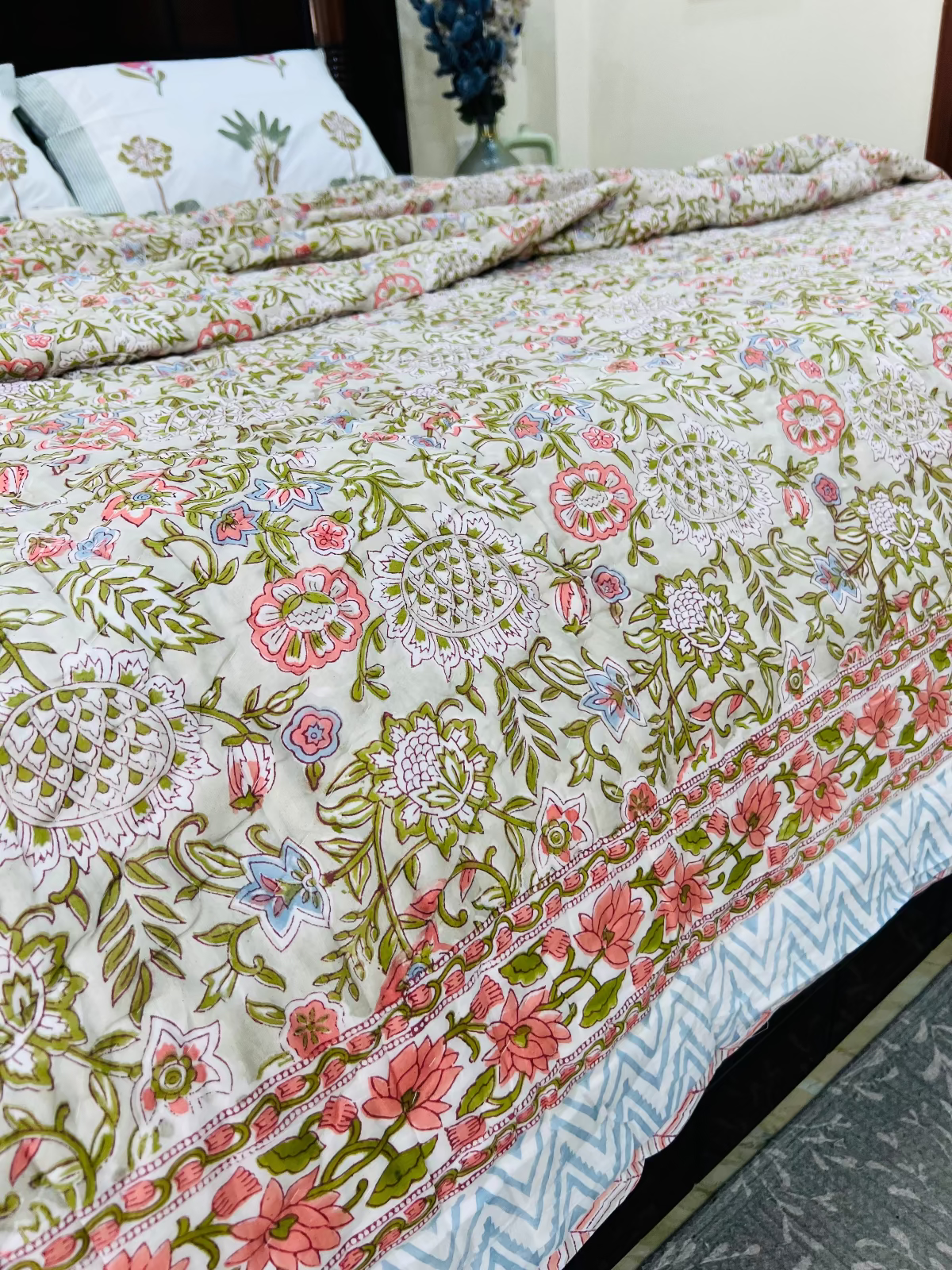 Vanita Muslin Cotton Quilt