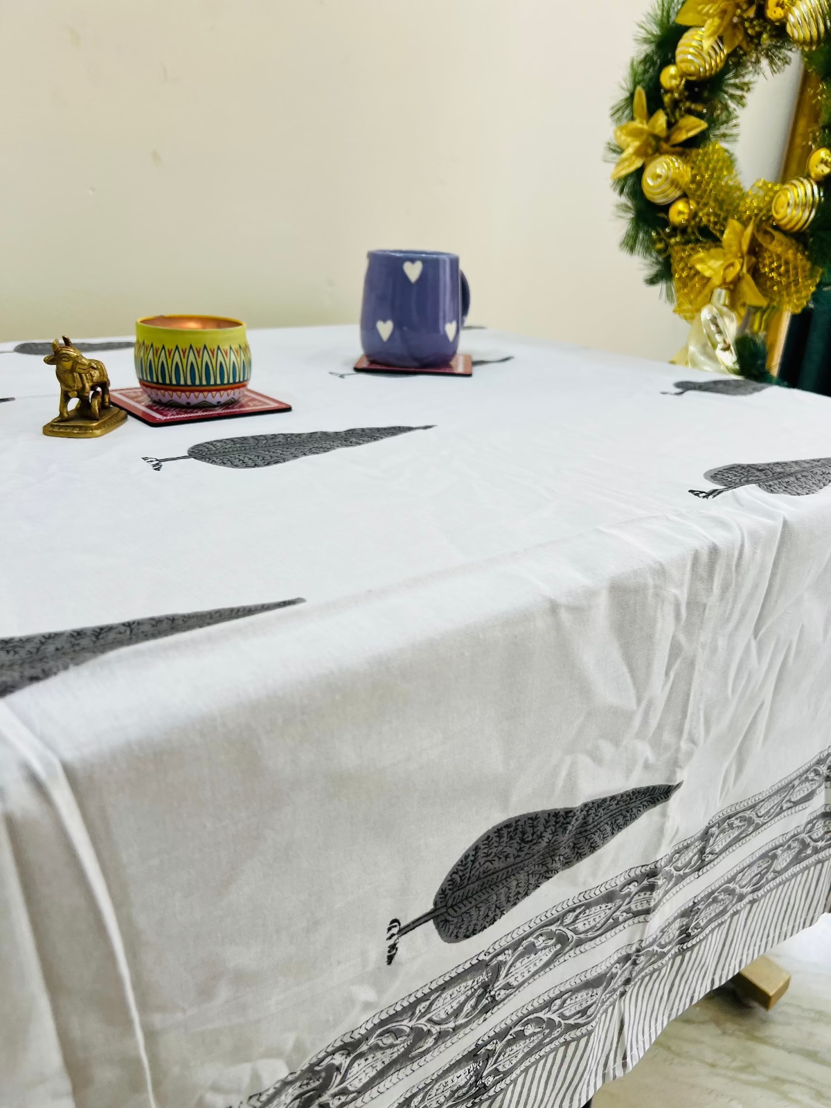Velora Table Cover - 6 Seater