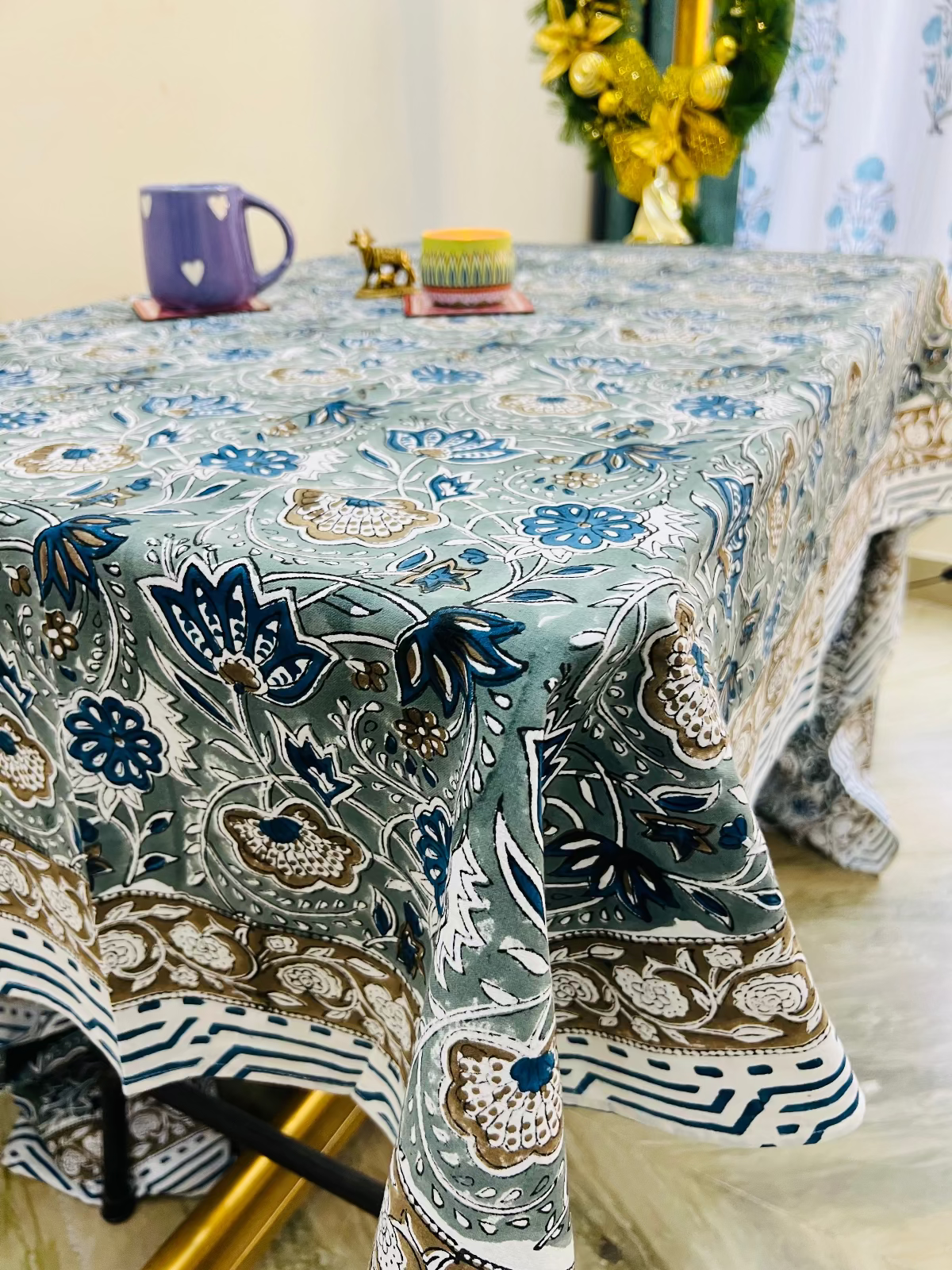Glacia Table Cover - 8 Seater