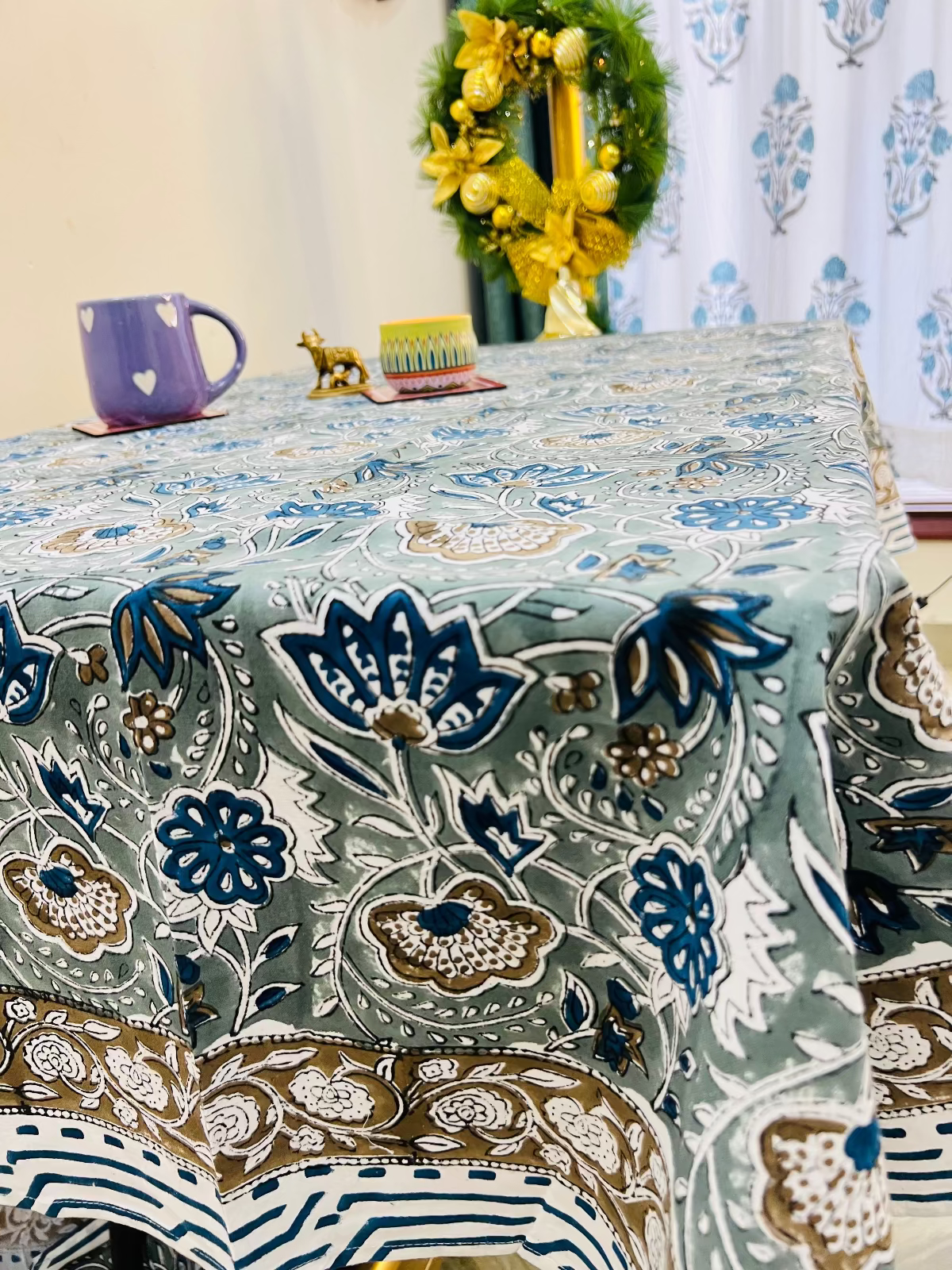 Glacia Table Cover - 8 Seater