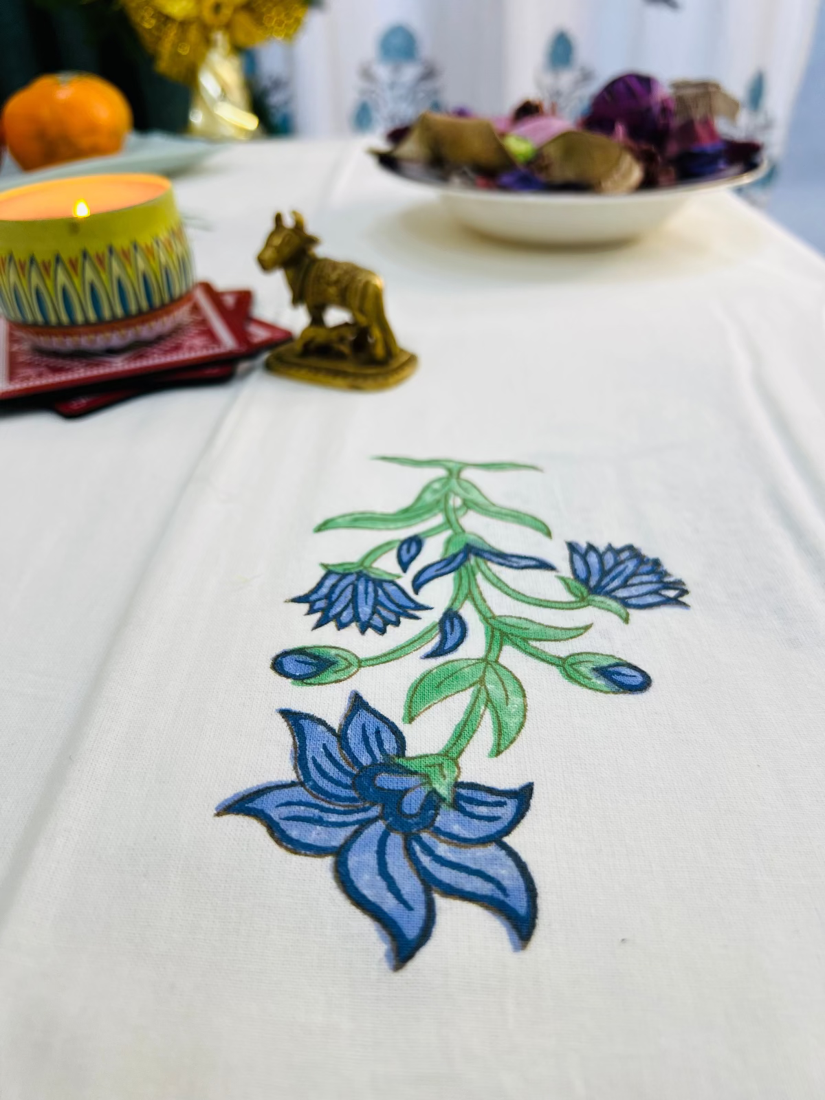 Frosta Table Cover - 8 Seater