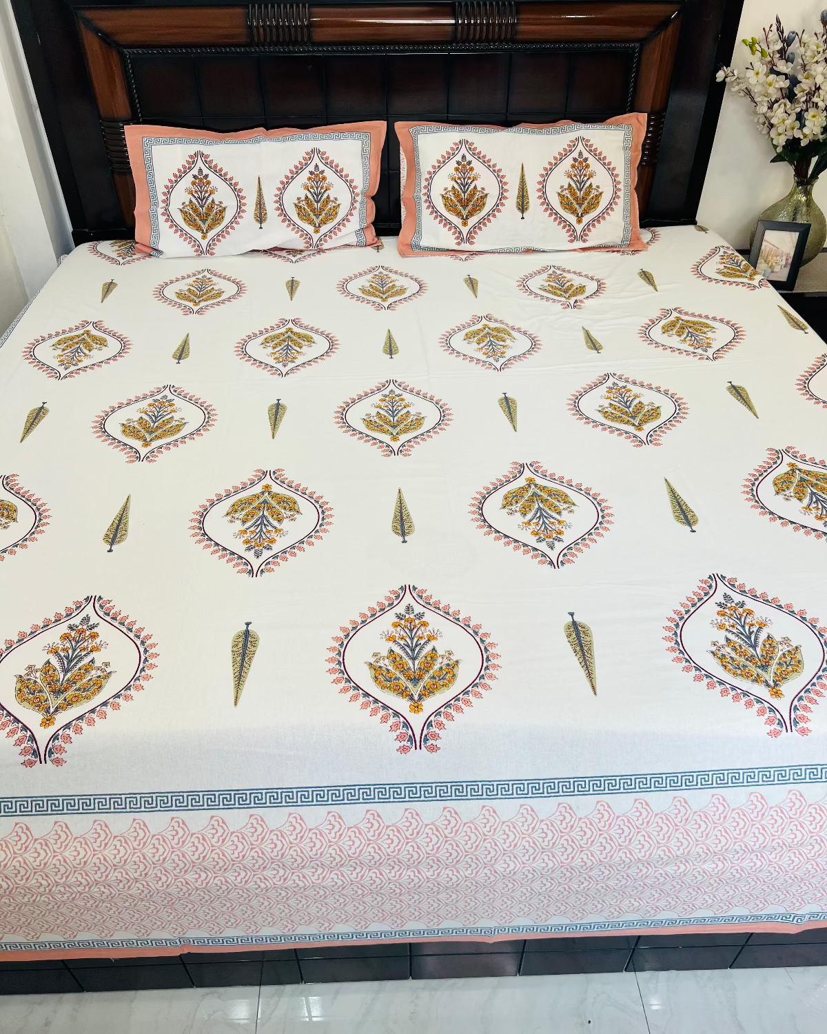 Kesar Kunj Cotton Bedsheet Set - King