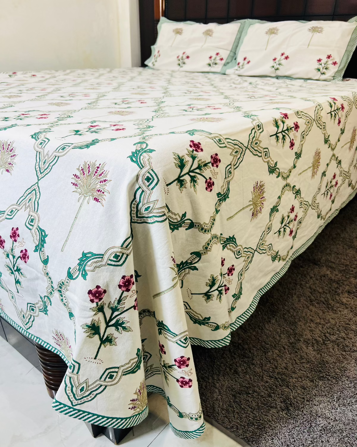 Barfi Cotton Bedsheet Set - Queen