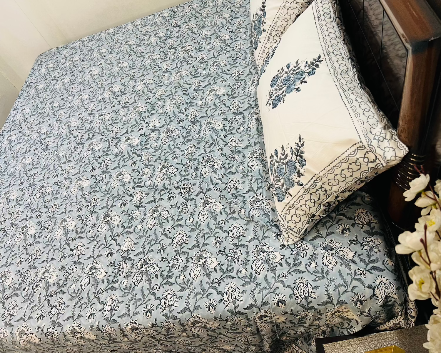 Mehraab bloom Cotton Bedsheet Set