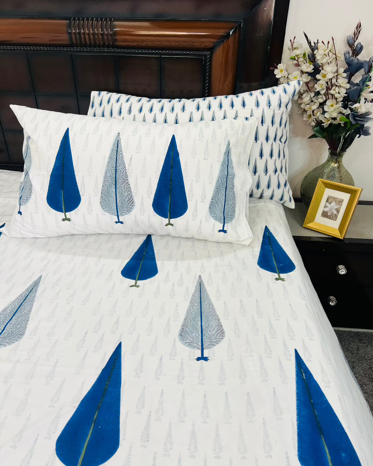 Amber Cotton Bedsheet Set