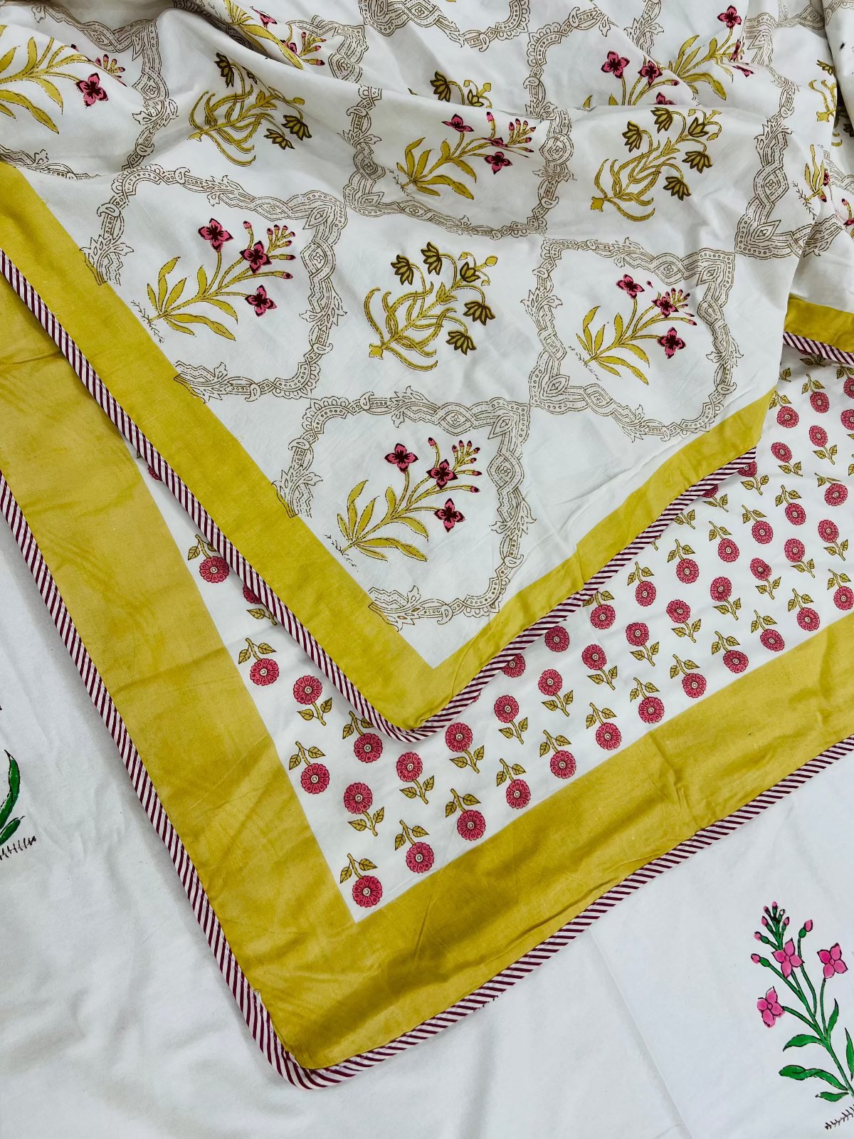 Sunehri Cotton Muslin Dohar