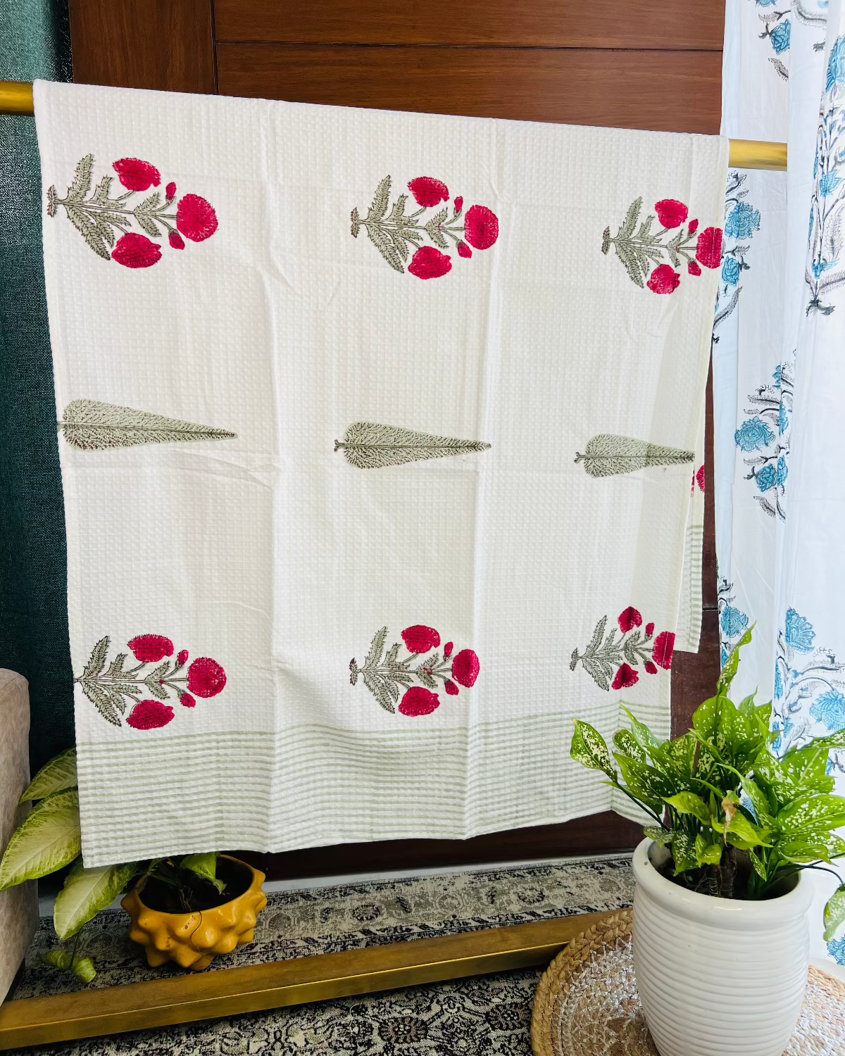 Scarlet Bloom Bath Towel