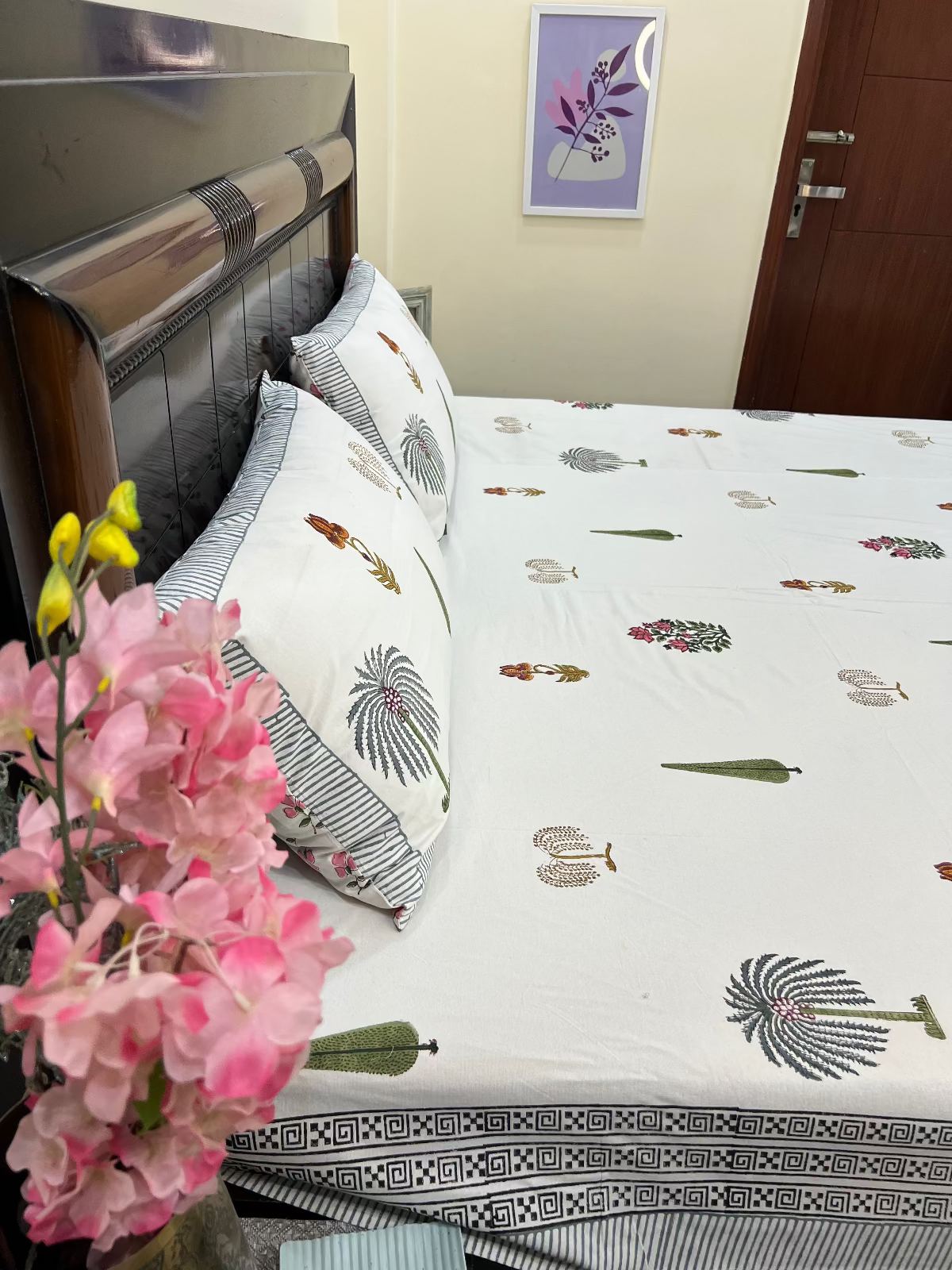 Kalira Bagh Cotton Bedsheet Set - Queen