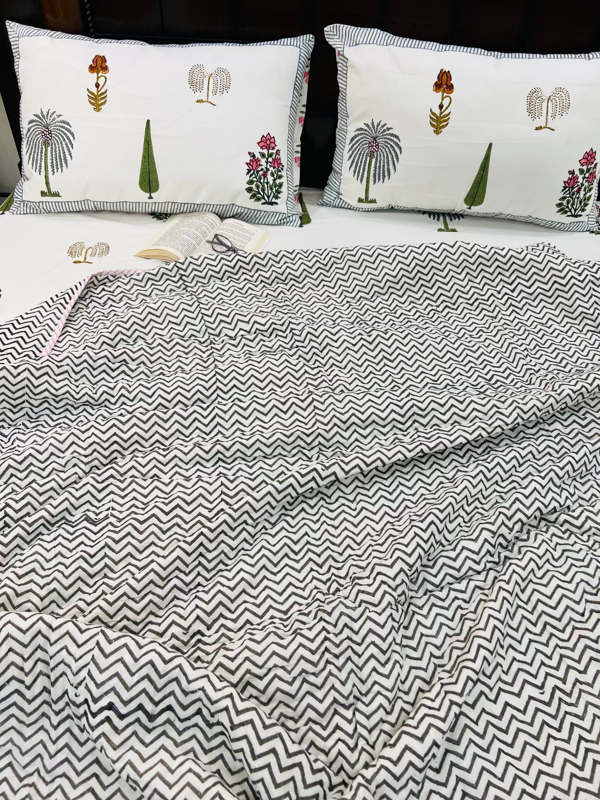 Avelya Muslin Cotton Quilt