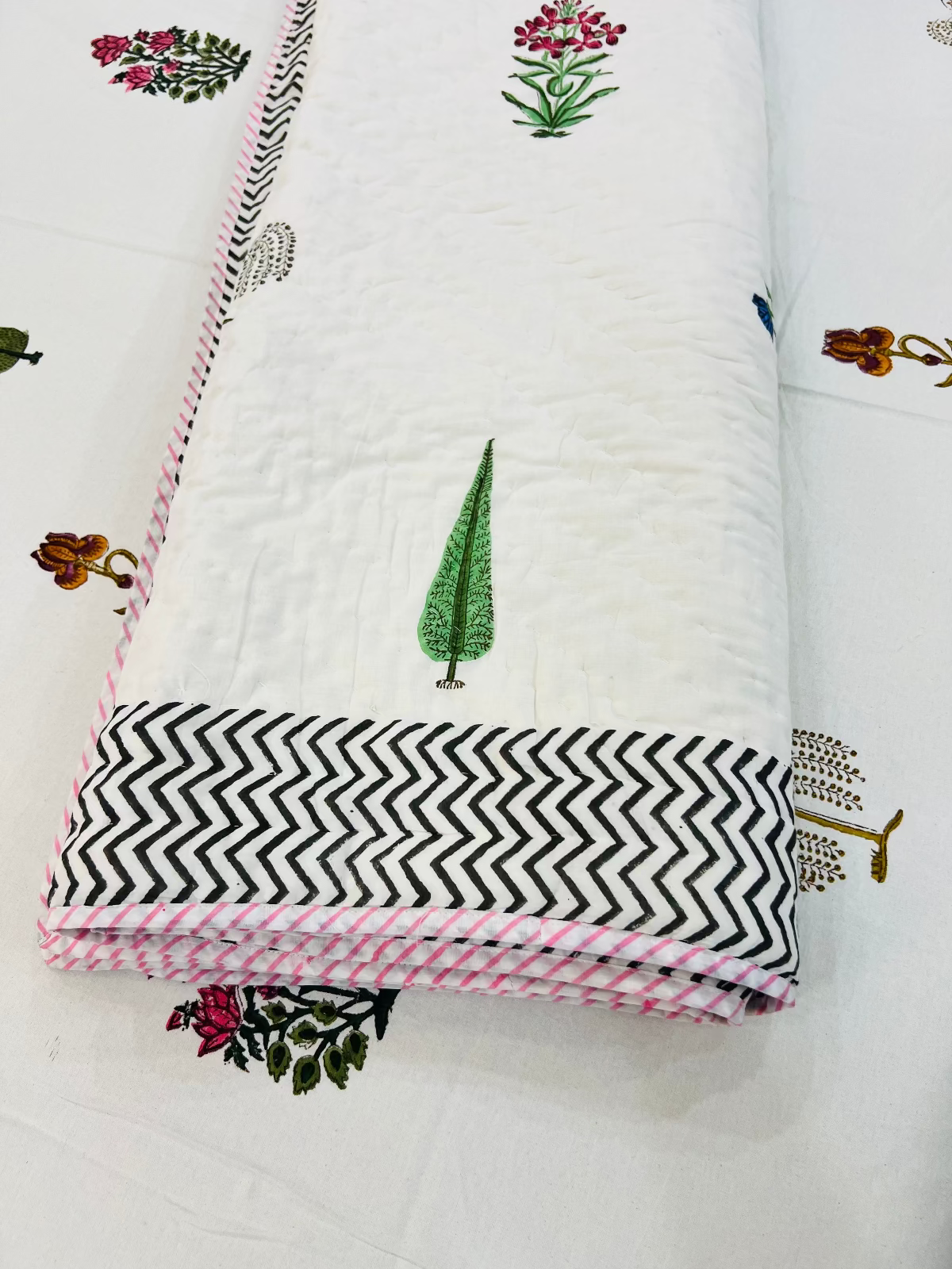 Avelya Muslin Cotton Quilt