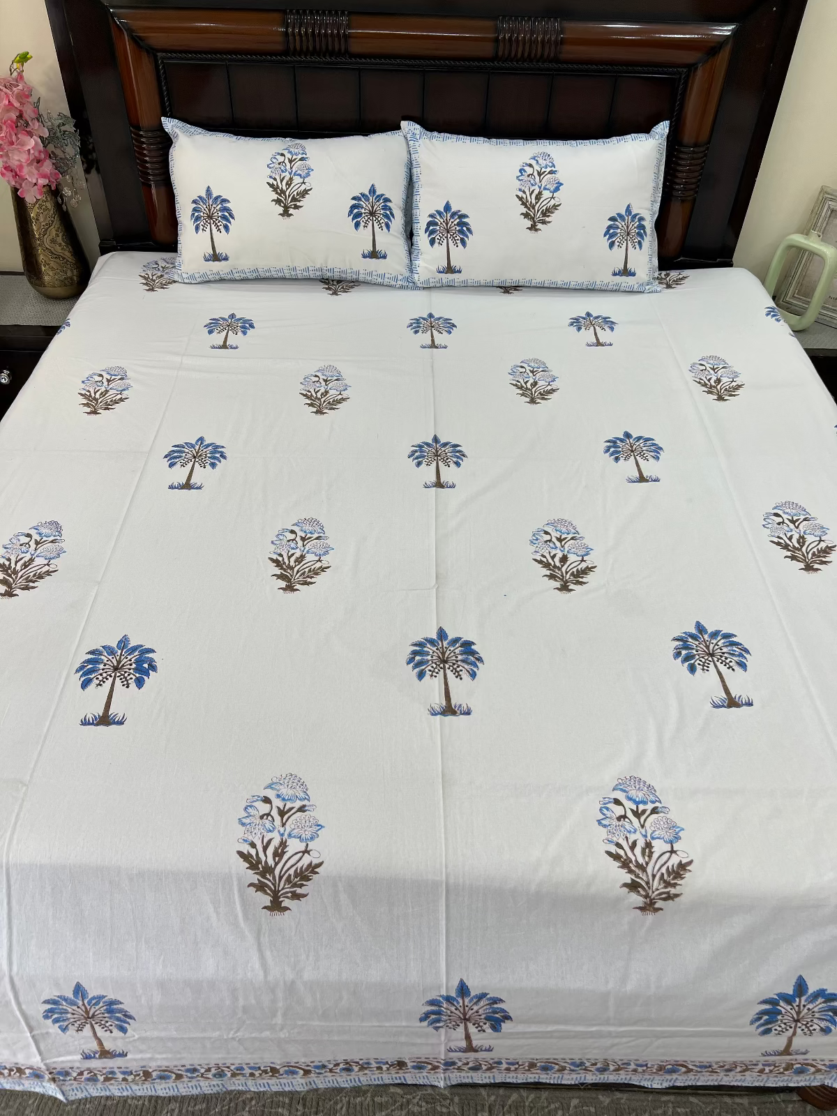 Blue Palm Cotton Bedsheet Set - Queen