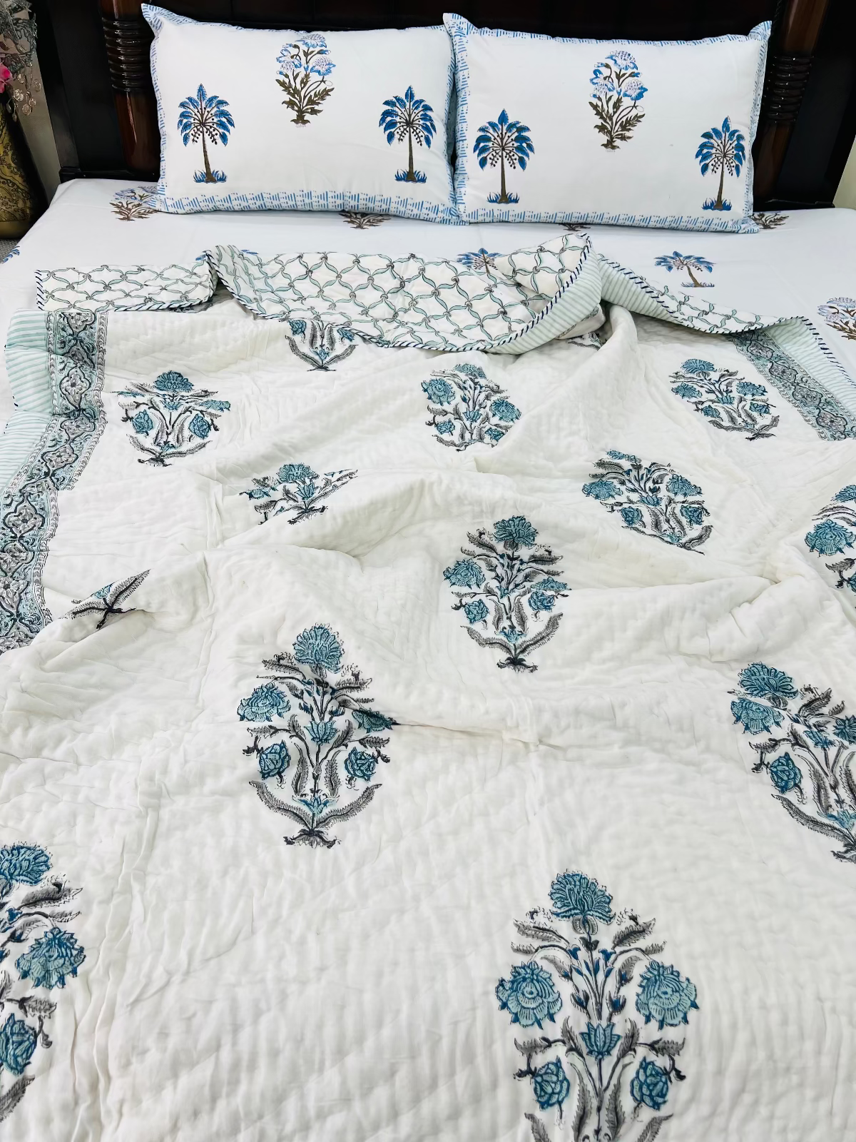 Kavya Muslin Cotton Quilt