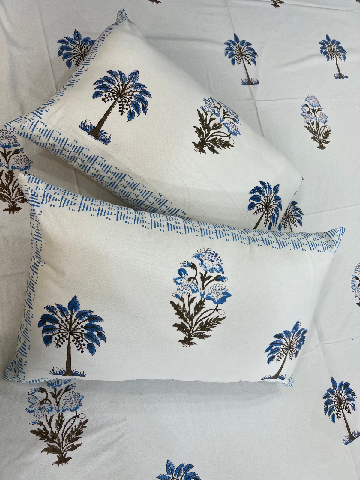 Blue Palm Cotton Bedsheet Set - Queen