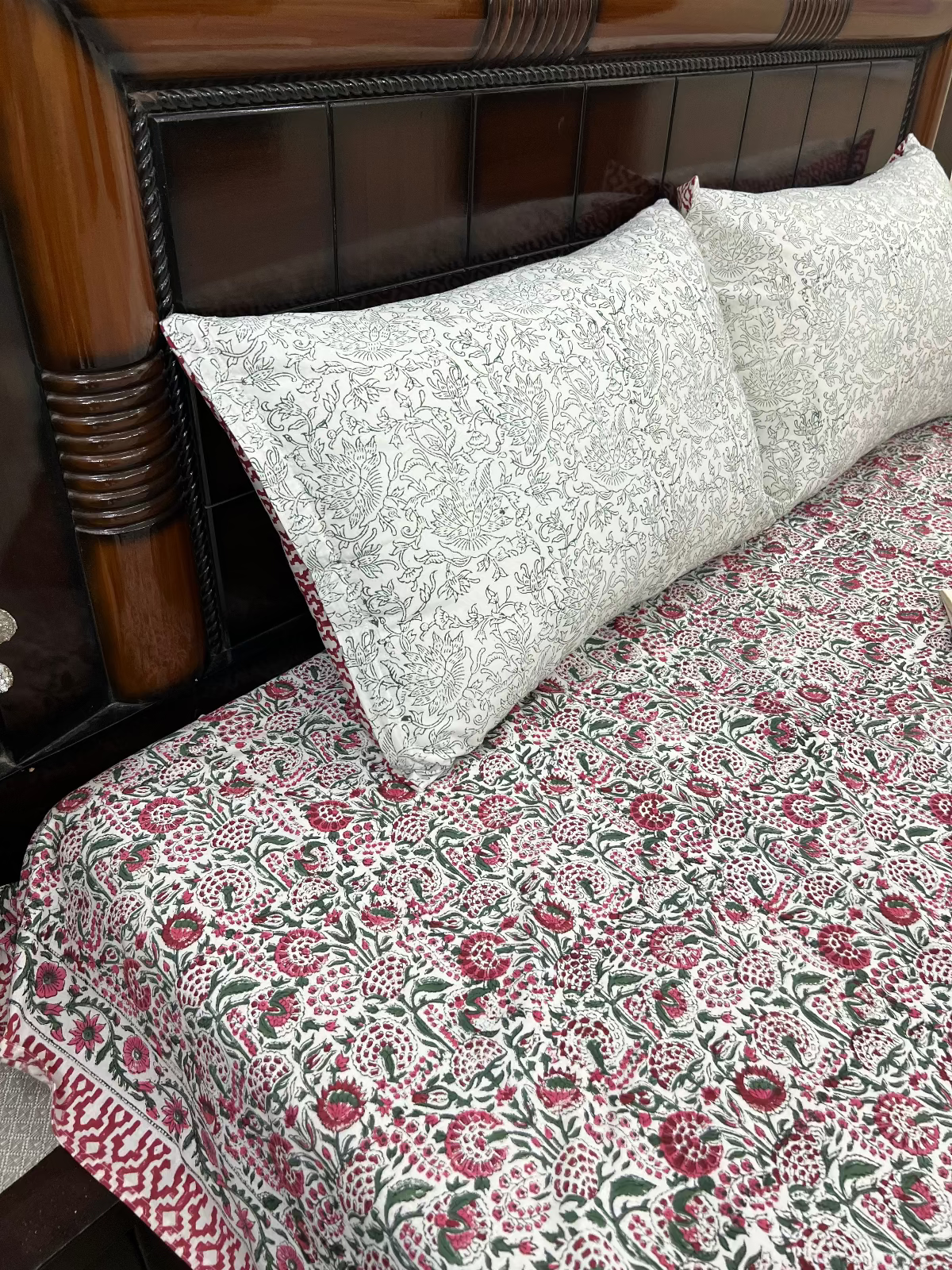 Mayra Cotton Bedsheet Set - Queen