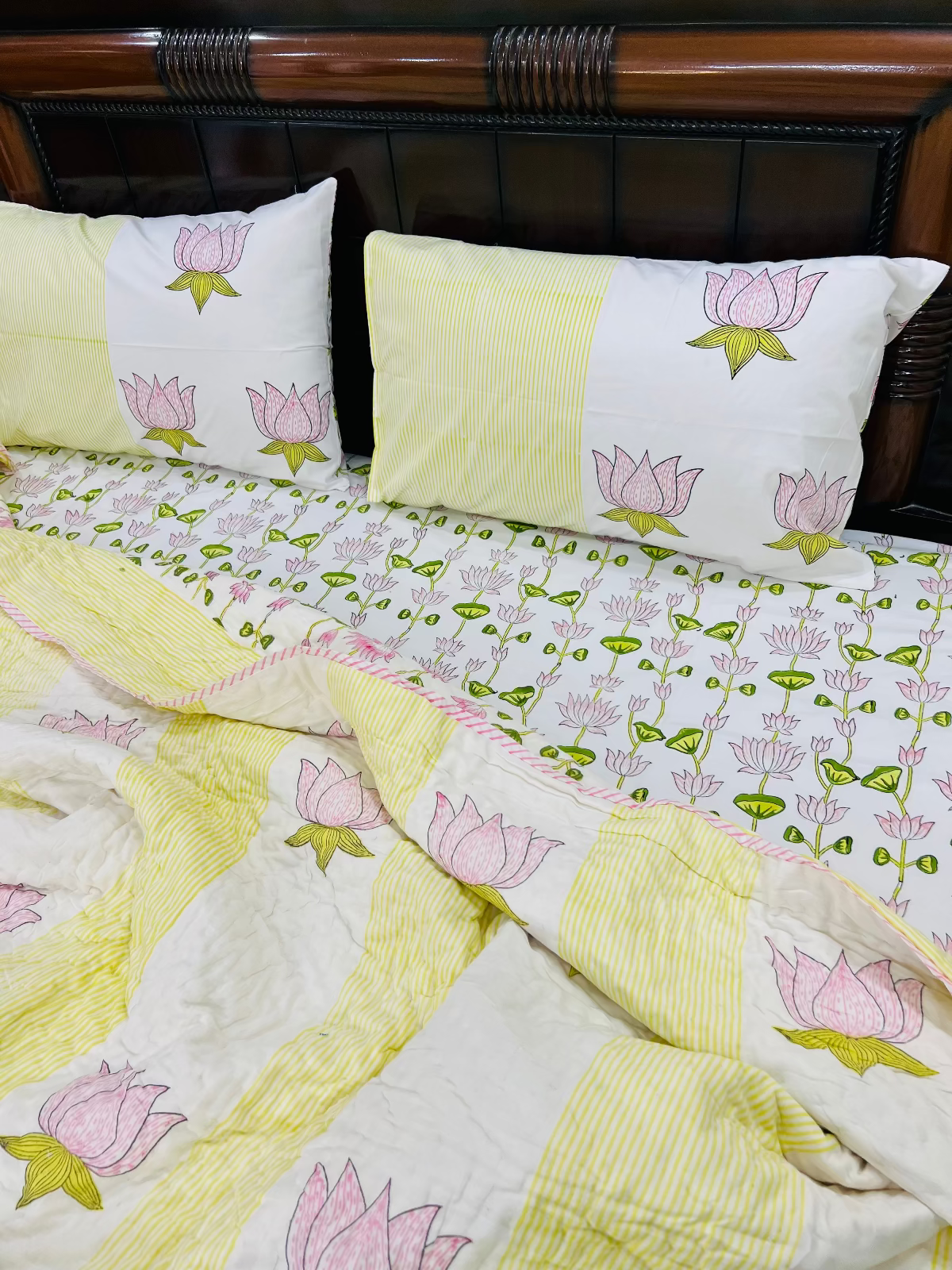 Padma Muslin Cotton Quilt - Single