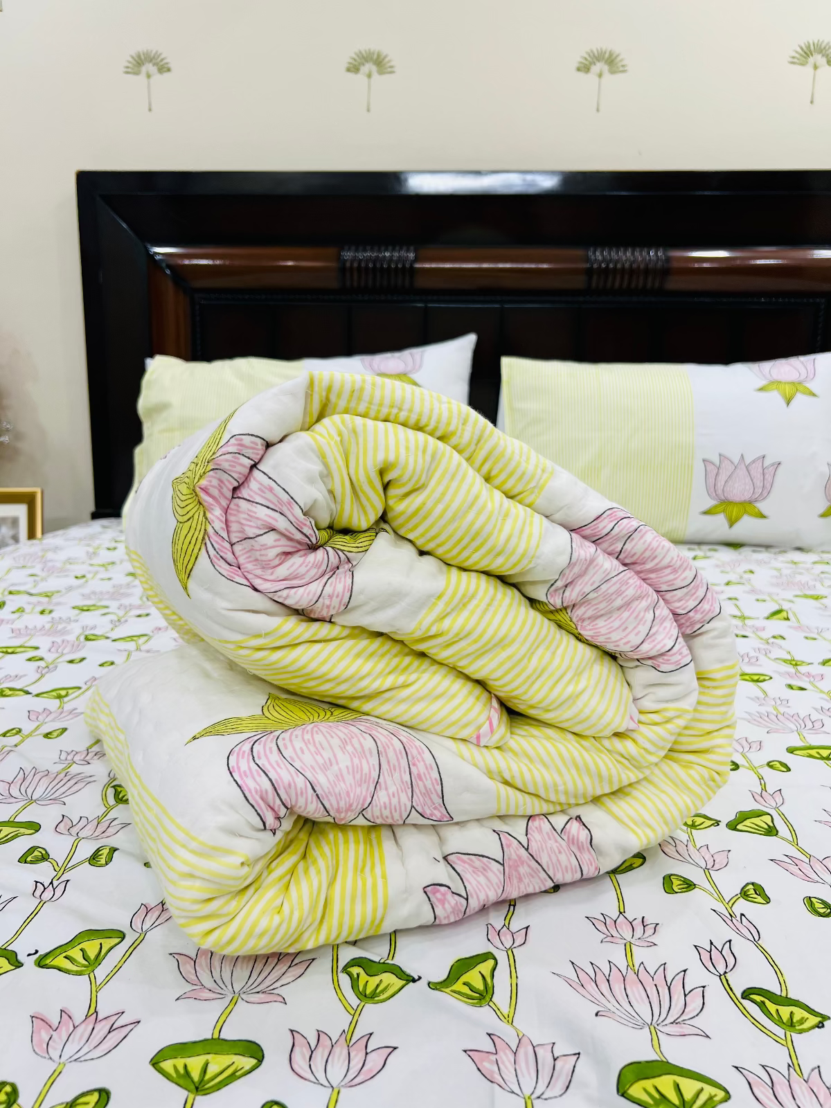 Padma Muslin Cotton Quilt - Single