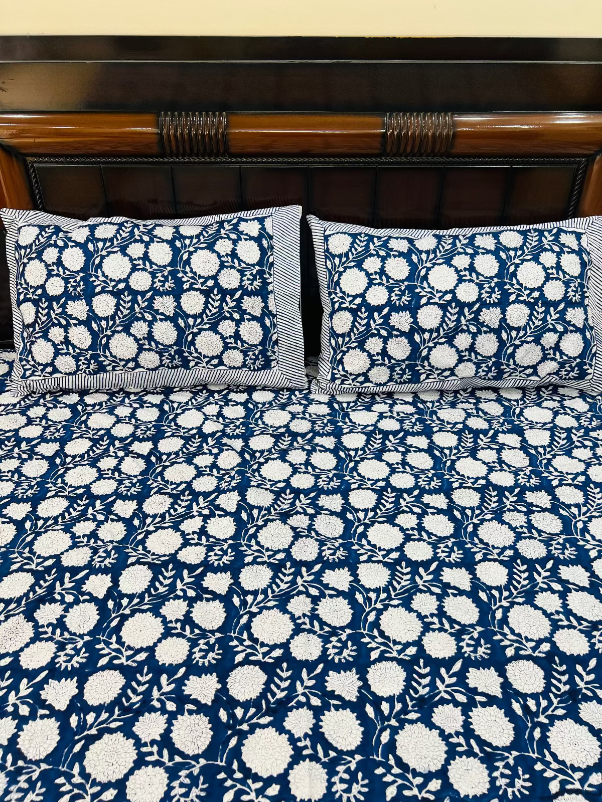 Nayantara Hathi Cotton Bedsheet Set - Handblock