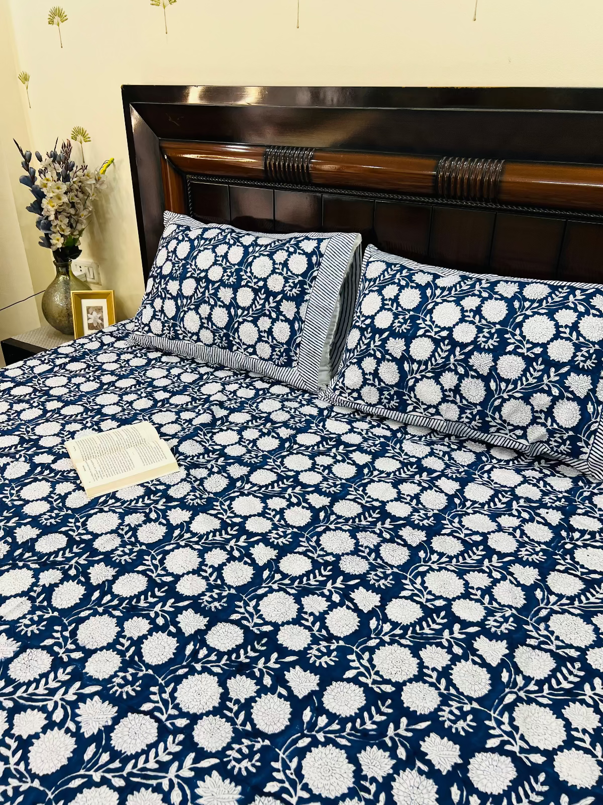 Nayantara Hathi Cotton Bedsheet Set - Handblock