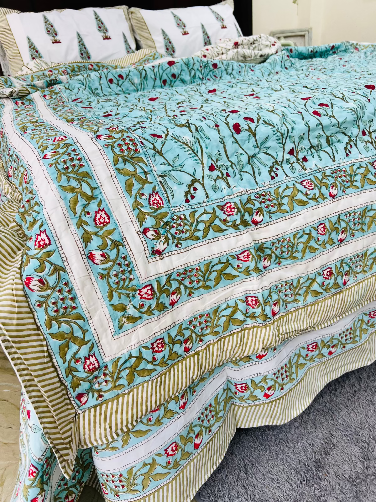 Taarini Quilt Bedding Set